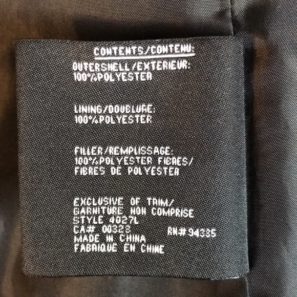 ⚡️Host Pick⚡️Black puffy winter jacket with hood - Picture 4 of 5